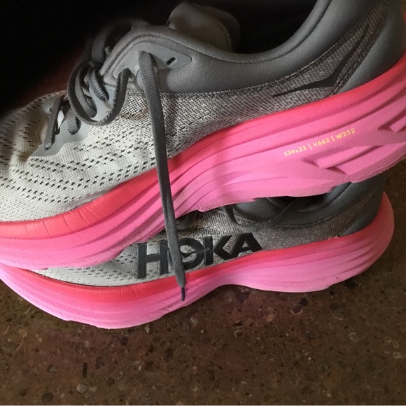 HOKA bondi8 size 11 - Picture 2 of 4